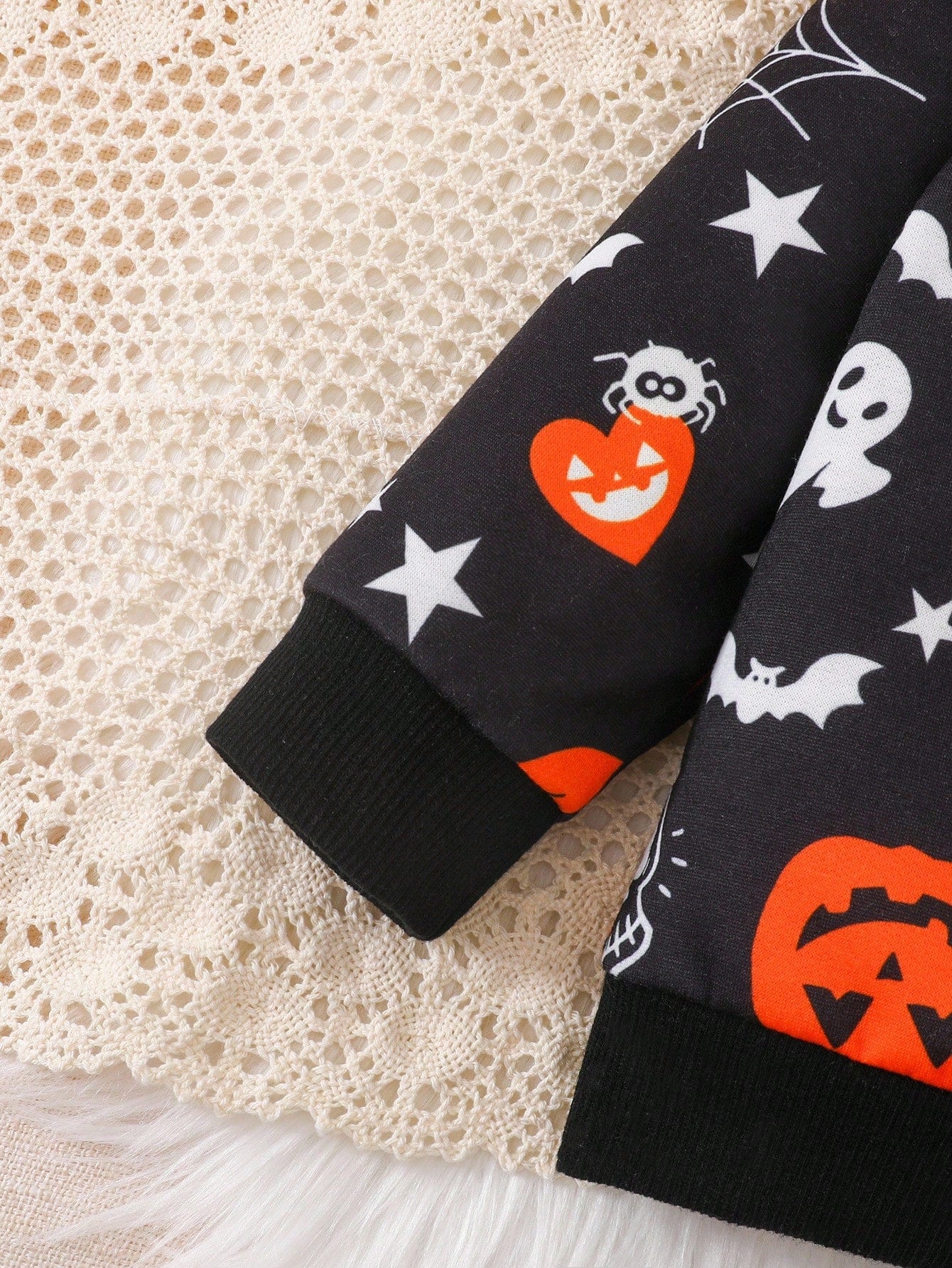Pumpkin Surprise Halloween Baby/Toddler Sweatshirt – Graphic Print Pullover with Ghost Face & “Trick or Treat” Slogan | Ages 6M–3Y