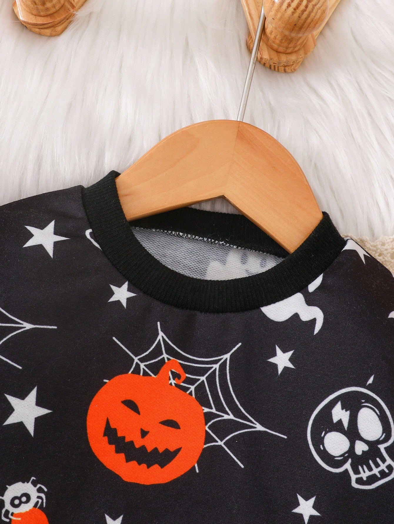 Pumpkin Surprise Halloween Baby/Toddler Sweatshirt – Graphic Print Pullover with Ghost Face & “Trick or Treat” Slogan | Ages 6M–3Y