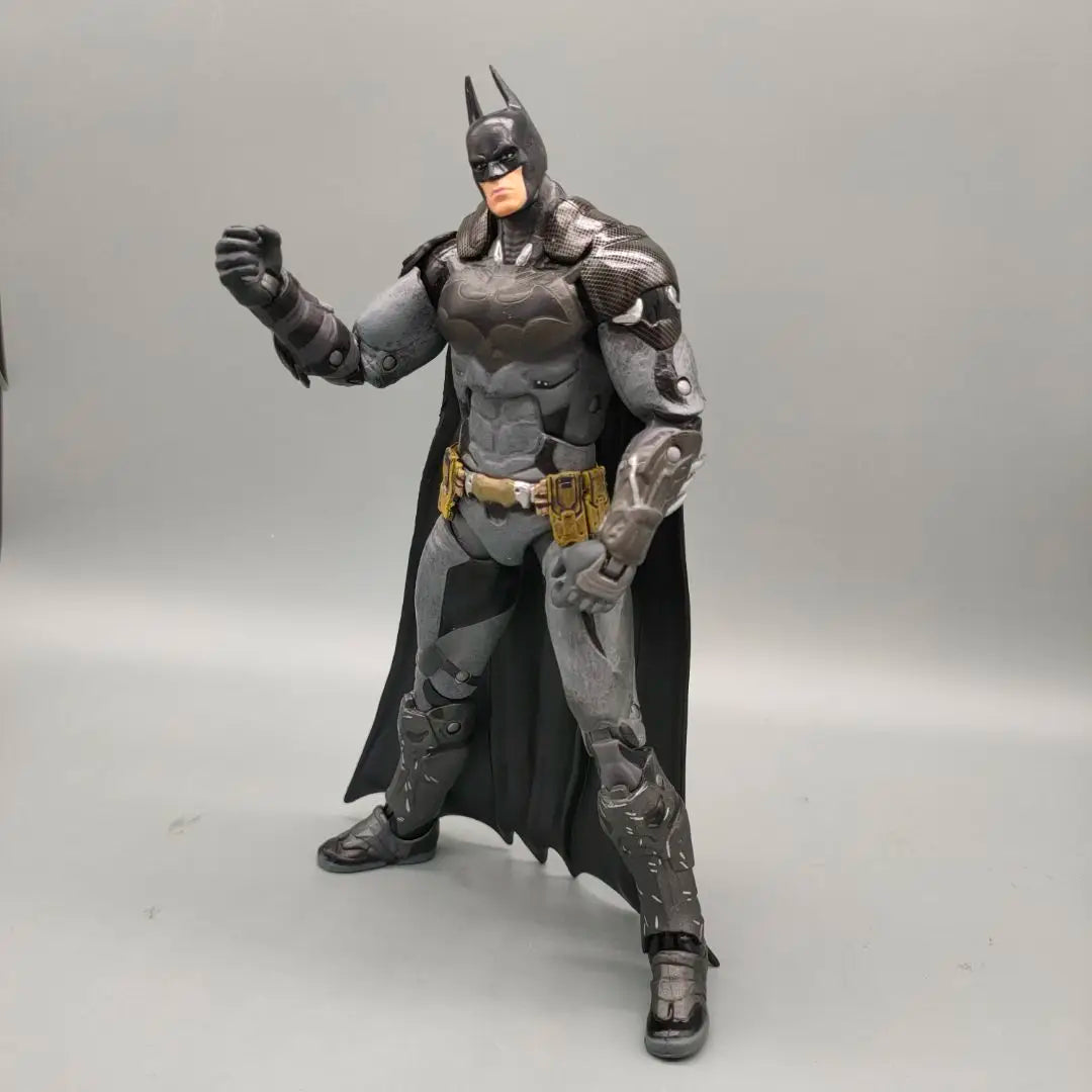 DCC Collectibles Ark-ham Knight Bat-Hero Armored 7" Loose Action Figure