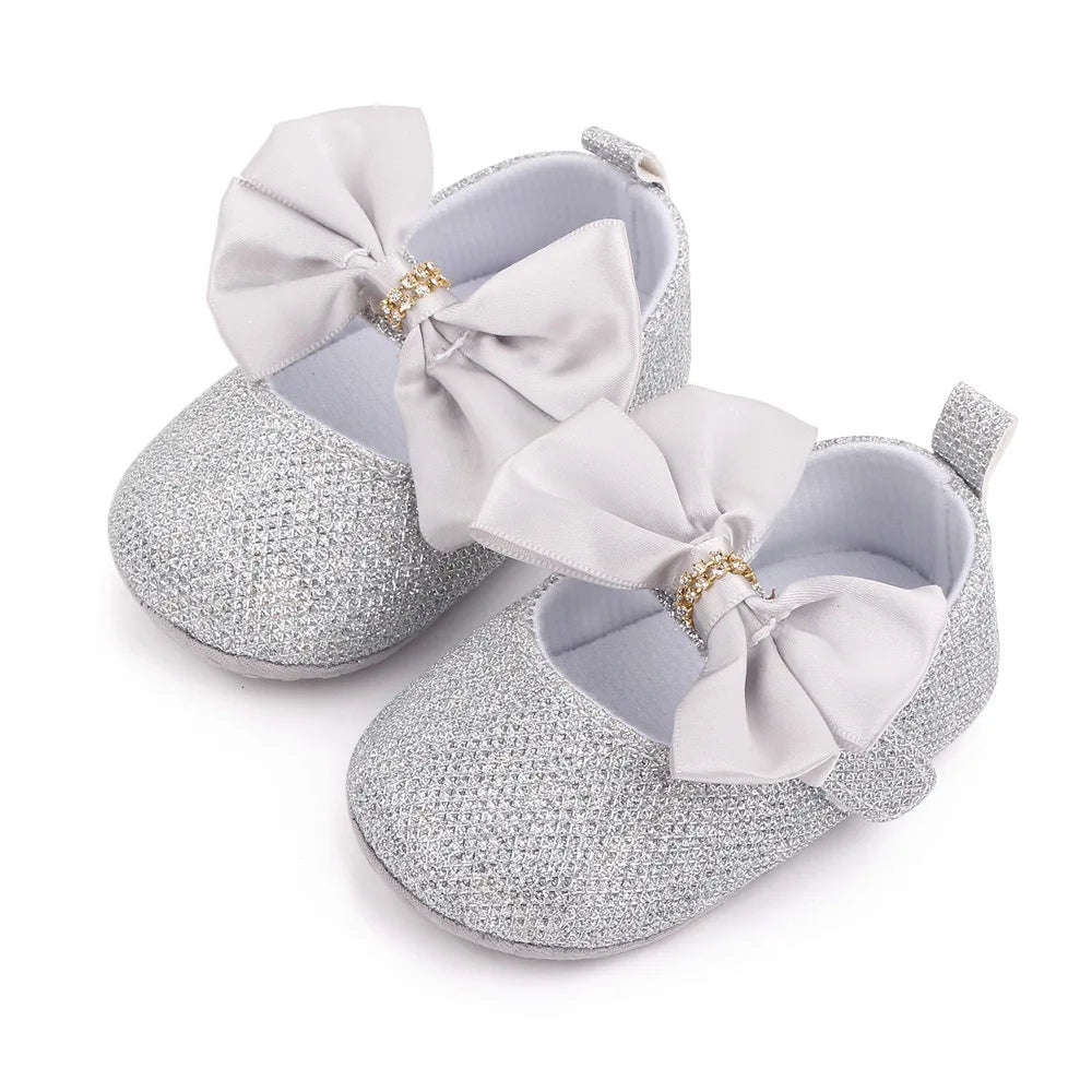 Baby Girls Rhinestone Embellished Shoes (Age Newborn-18M) Silver