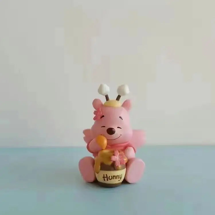Winnie the Pooh Collection "Take Me On a Tour" By MINISO Pooh-1