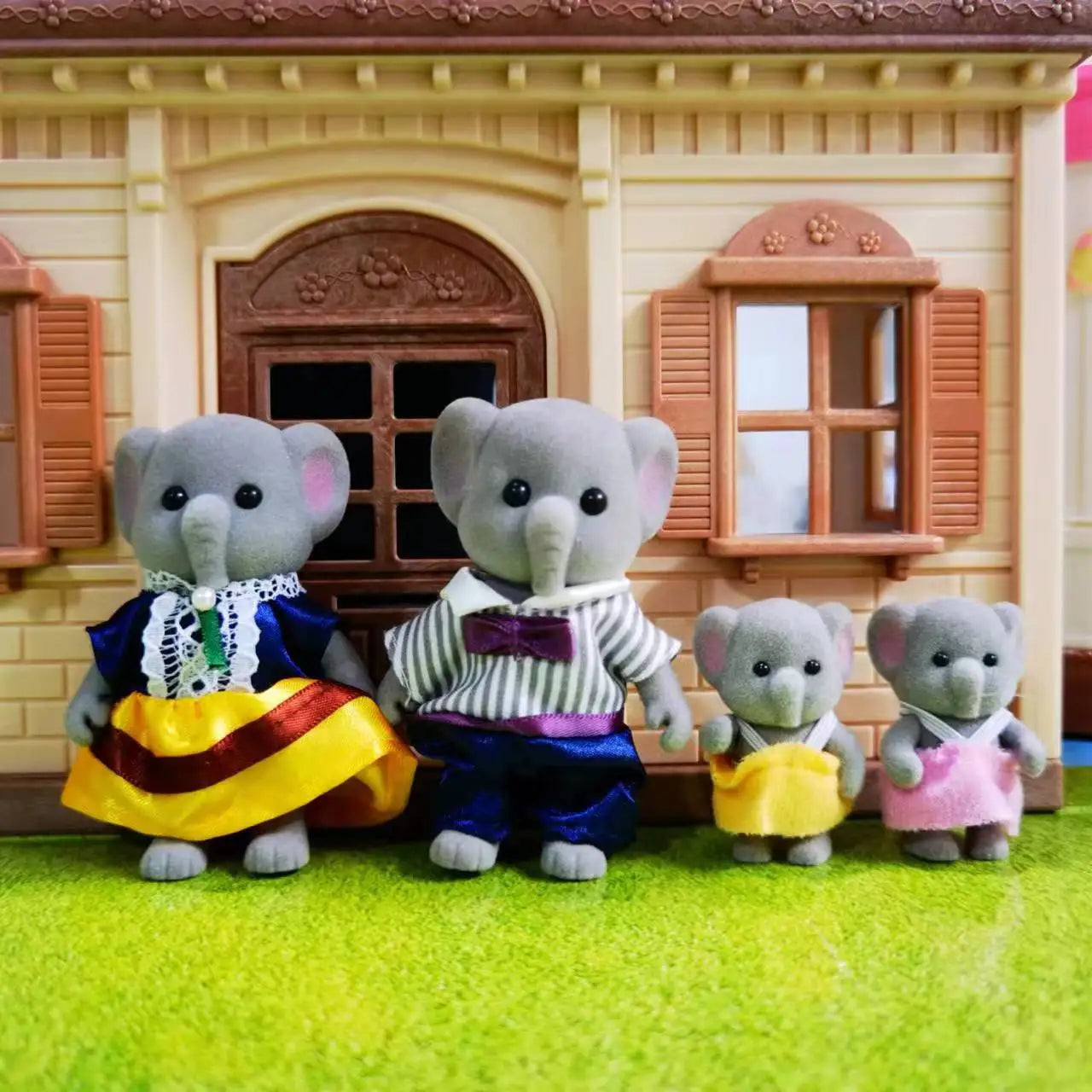 Bunny Families Forest Animal 1:12 Scale Dollhouse Miniatures