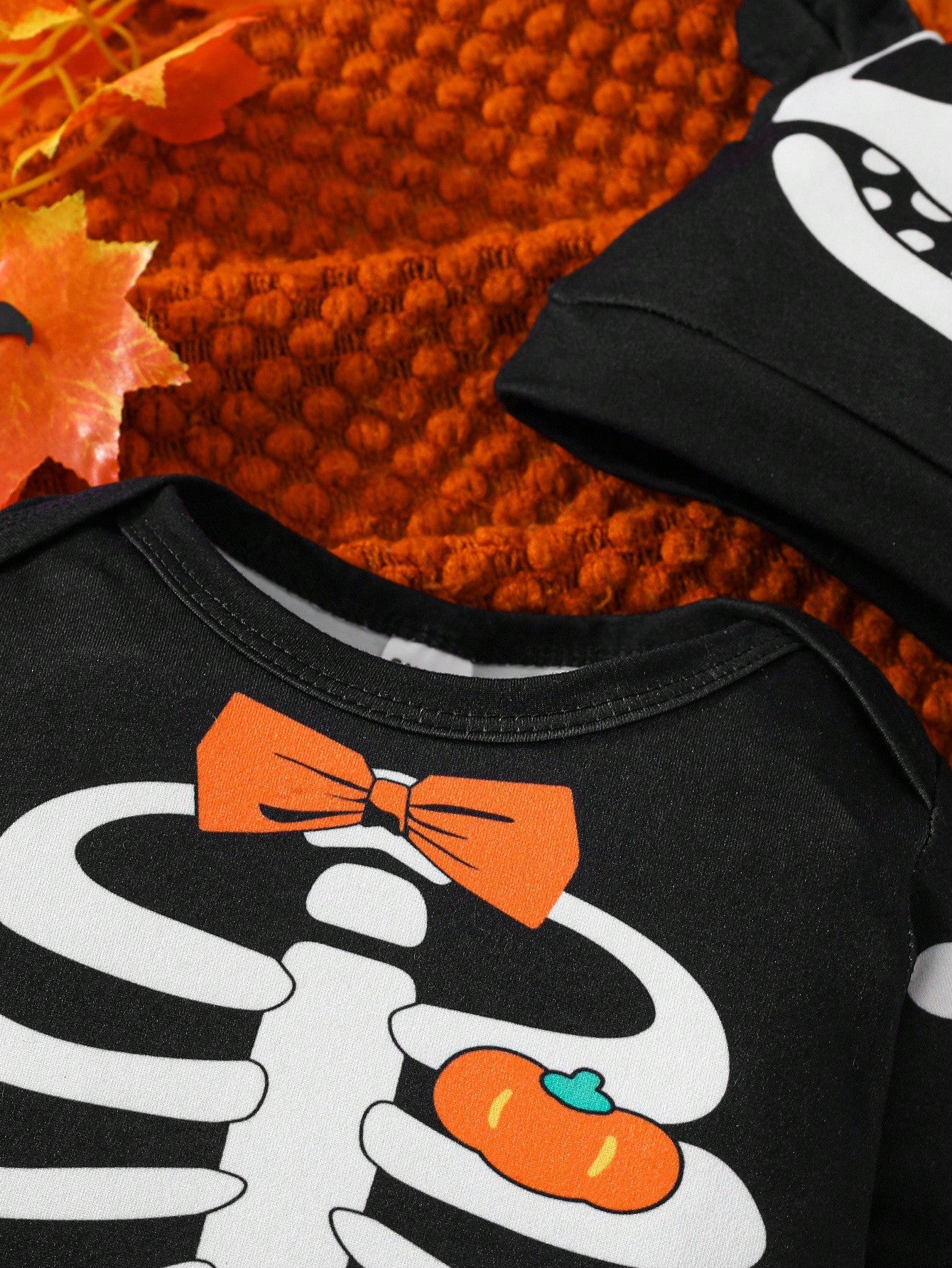 Baby Black Skeleton Halloween Romper & Hat (Age 1M-24M)