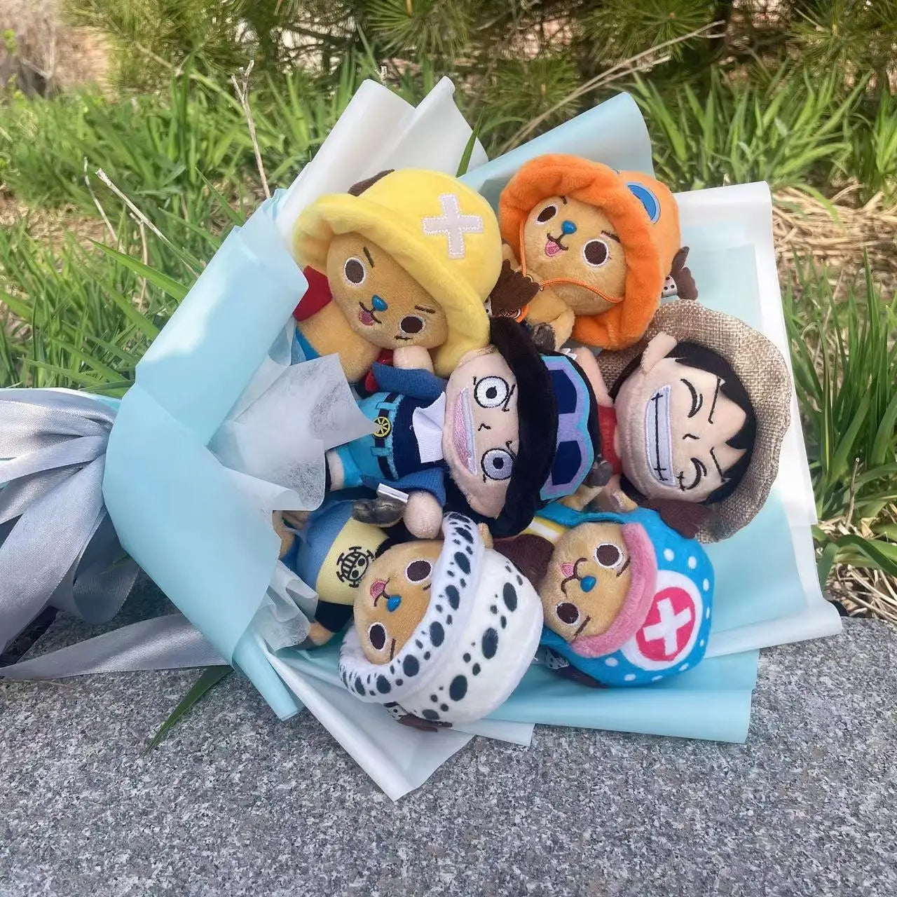 Plush One Piece Tony Tony Chopper Monkey D. Luffy & Trafalgar Law Stuffed Toy Flower Bouquet