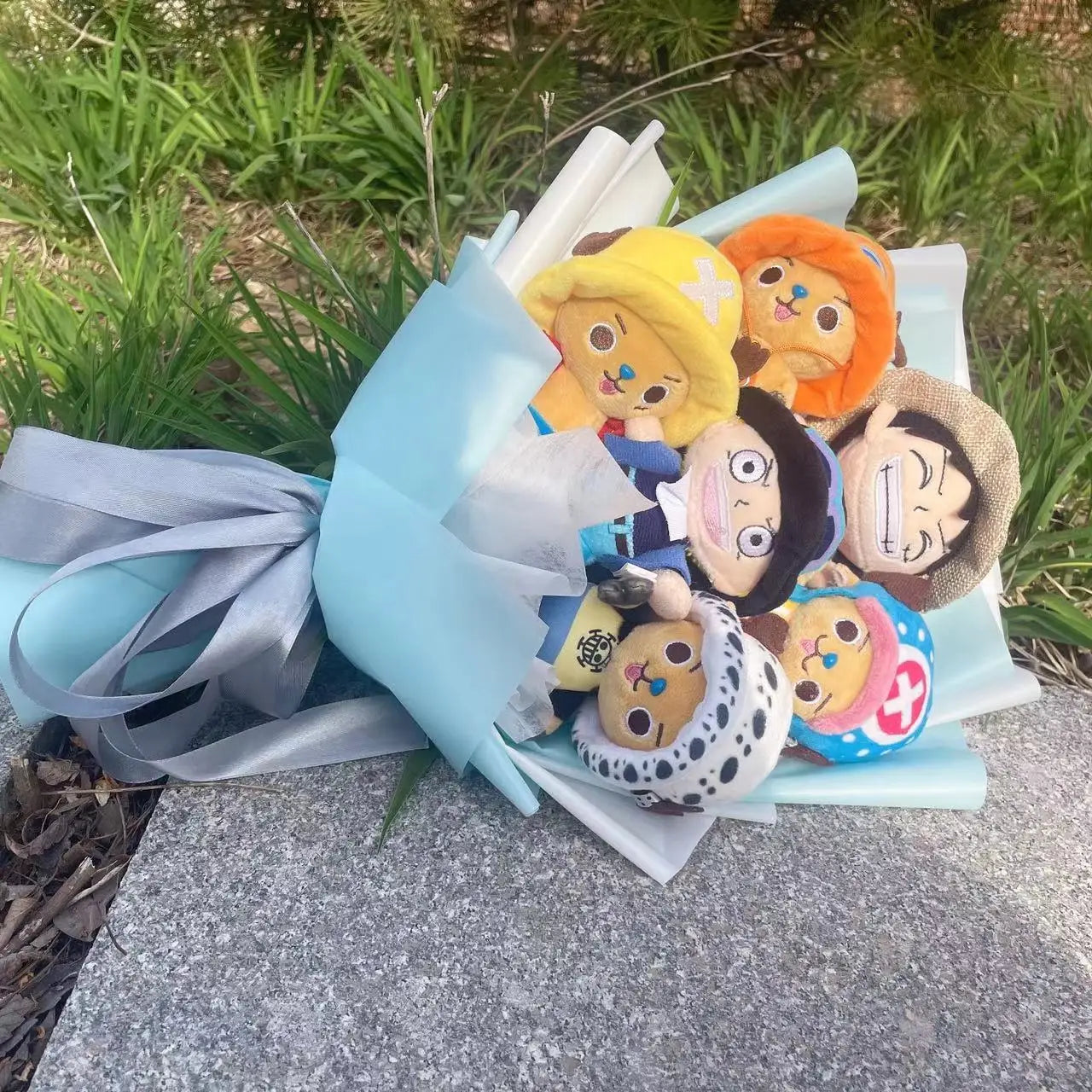 Plush One Piece Tony Tony Chopper Monkey D. Luffy & Trafalgar Law Stuffed Toy Flower Bouquet