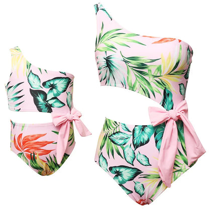Family Matching Look Mom Girls Kids Ruffles Swimsuit Family Beach Wear Mother and Daughter Swimwear Coconut Tree Women Swimsuit