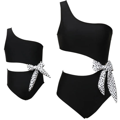 Family Matching Look Mom Girls Kids Ruffles Swimsuit Family Beach Wear Mother and Daughter Swimwear Coconut Tree Women Swimsuit Black